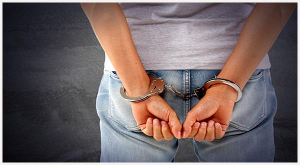 日高眞智、鹿児島県警の警察官が13歳未満少女に強制性交で逮捕